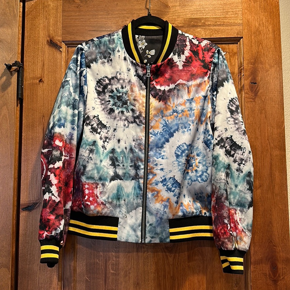 Reversible Bomber Jacket! - image 4